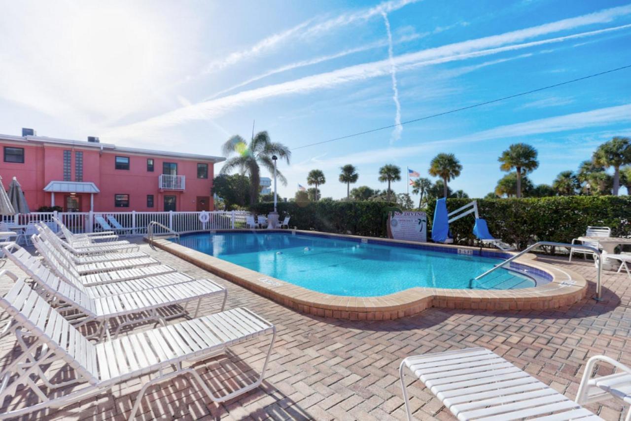 Gulf Winds Resort By Travel Resort Services St. Pete Beach Eksteriør bilde